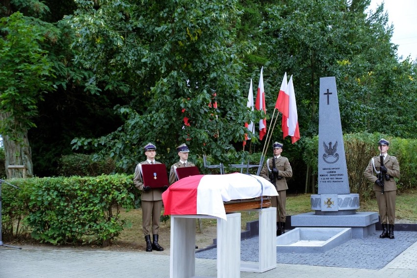 Pogrzeb gen. Ludwika Kmicic-Skrzyński spoczął na cmentarzu...