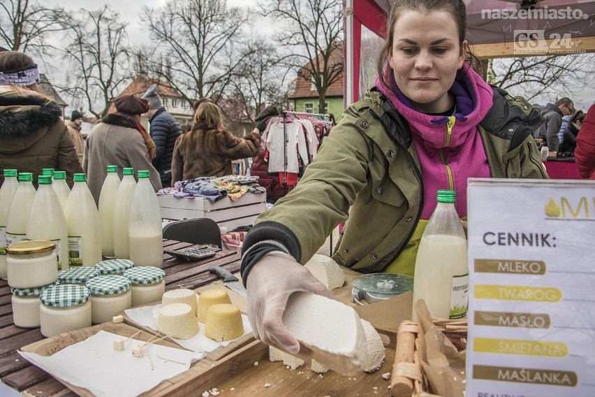 Świąteczny jarmark na Pogodnie