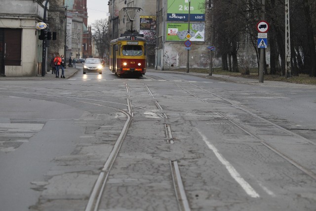 Tak wyglądają łódzkie torowiska w wielu miejscach - to na Wojska Polskiego