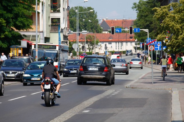 Ulica Spychalskiego łączy Zaodrze z centrum miasta, a od  września jej znaczenie wzrośnie.