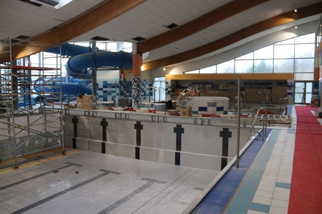 Po blisko 12 latach intensywnego użytkowania starachowicki basen przechodzi gruntowny remont