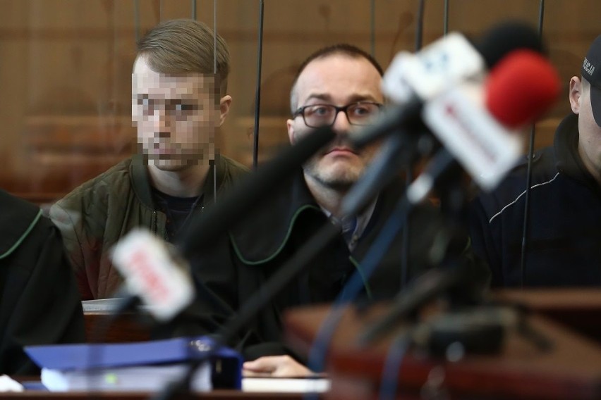 23-letni Paweł R. stanął przed sądem za podłożenie bomby w...