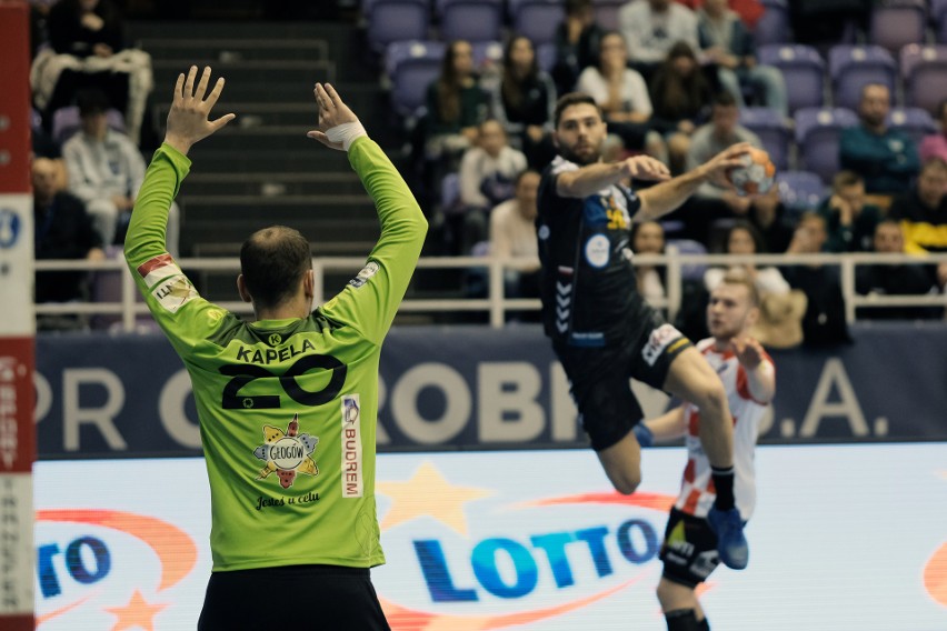 PGNiG Superliga. Strzelecki popis Blaża Janca. PGE VIVE Kielce wygrywa w Głogowie z Chrobrym [VIDEO, ZDJĘCIA]