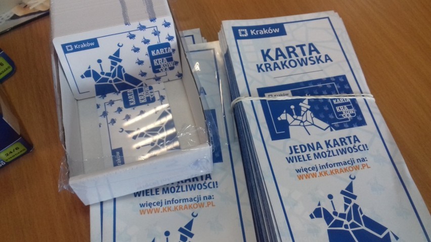 Karta Krakowska jest już dostępna. Bilet komunikacji miejskiej można kupić 20 proc. taniej