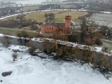 Rzeka Wda w okolicach Świecia zimową porą z lotu ptaka. Zobacz zachwycające zdjęcia