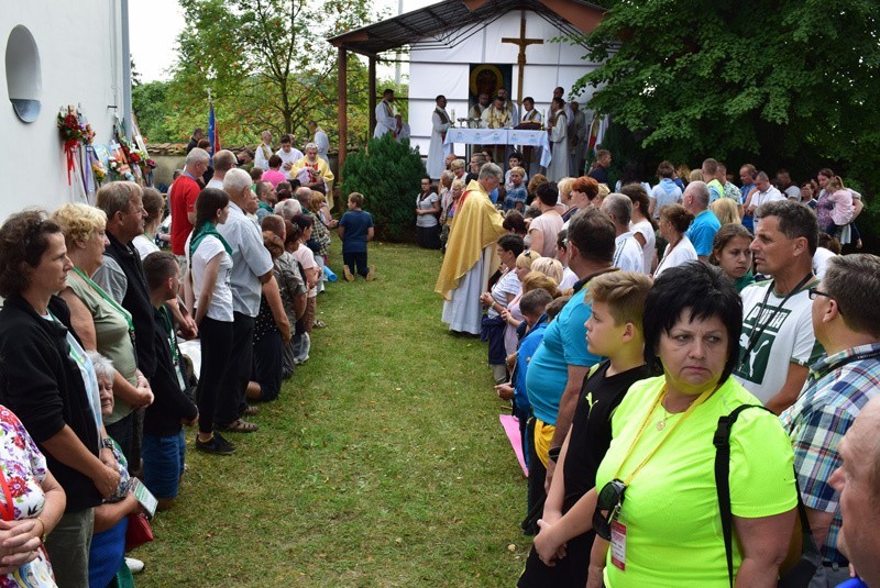 W trzecim dniu pielgrzymowania na Jasną Górę kolumna...