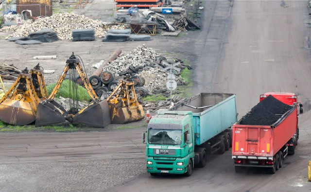 Ministerstwo Infrastruktury zamierza dopuścić ciężarówki z węglem do ruchu w dni ustawowo wolne