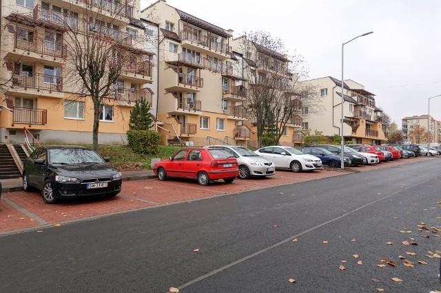 Ulica Ślęzan w Świętochłowicach już po remoncie.Zobacz kolejne zdjęcia. Przesuwaj zdjęcia w prawo - naciśnij strzałkę lub przycisk NASTĘPNE