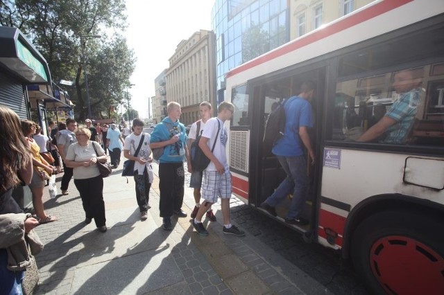 Autobusy będą kursować zgodnie z letnim rozkład jazdy.