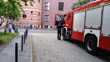 Ewakuacja we wrocławskim sądzie. Co się stało? [FOTO]