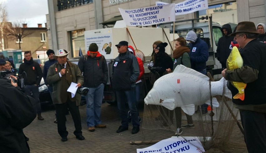 Protest hodowców ryb w Warszawie.