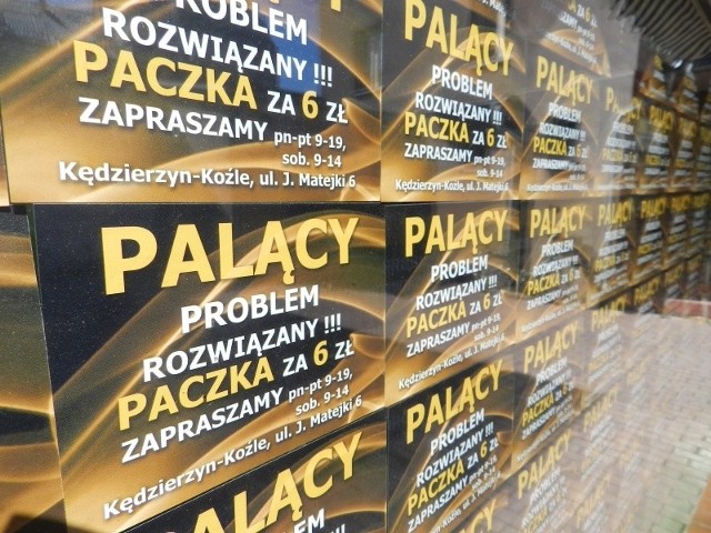 Sklepik tak zachęcał palaczy, żeby zrobili tam zakupy.