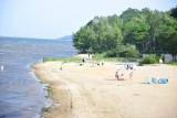 Dobre wiadomości dla plażowiczów w Pucku - woda w puckim kąpielisku przeszła testy sanepidu 18.06.2019 [ZDJĘCIA]