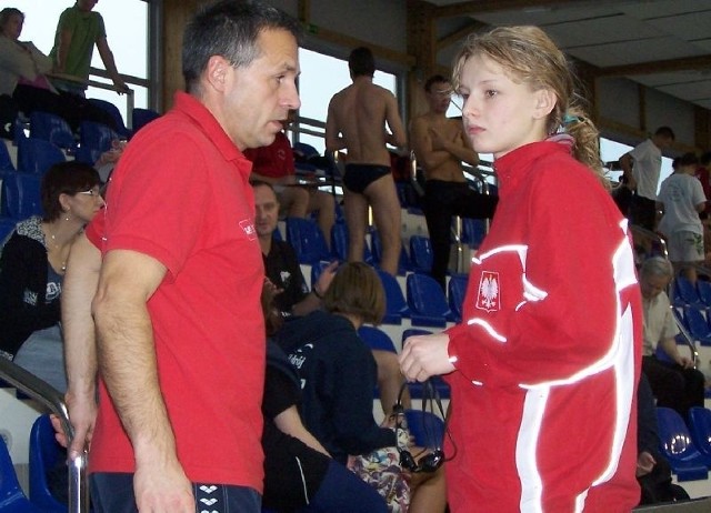 Owocna kiedyś współpraca nastoletniej Donaty Kilijańskiej i trenera Macieja Hampela przyniosły medale ostrowieckiemu KSZO oraz reprezentacji narodowej juniorów.
