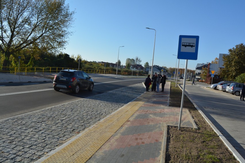 Ostrołęka. Ulice Dobrzańskiego i Witosa już gotowe. Pierwsza po odbiorze, druga dopuszczona do ruchu [ZDJĘCIA+WIDEO]