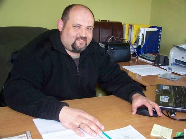 PAWEŁ PAZDROWSKI, 38 lat, od niespełna roku jest dyrektorem NDK-u, od 10 lat pracuje dla Urzędu Miejskiego w Nowej Soli. Żonaty, dwoje dzieci.