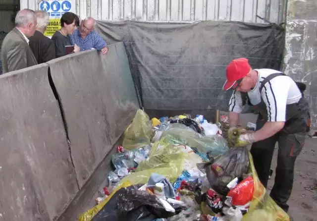 Dzięki dniom otwartym w Regionalnym Centrum Gospodarki Odpadami nysanie dowiedzą się, co się dzieje z ich śmieciami po wyrzuceniu do kontenerów.
