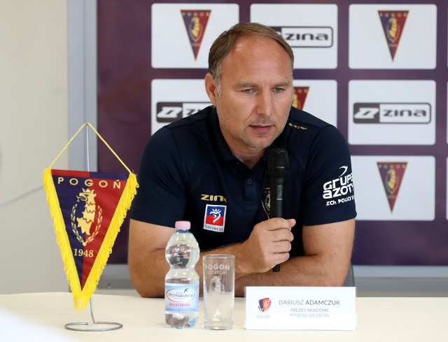 Dariusz Adamczuk jest szefem Akademii Piłkarskiej Pogoni Szczecin.