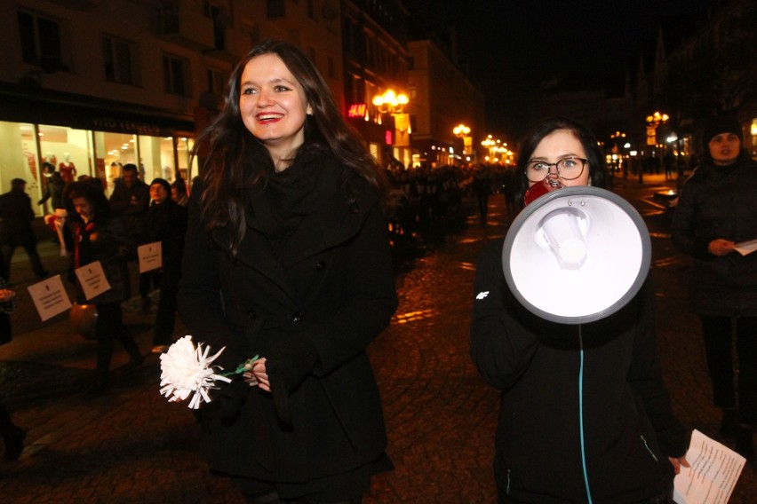 Kobiety zablokowały ul. Kazimierza Wielkiego na 10 minut....