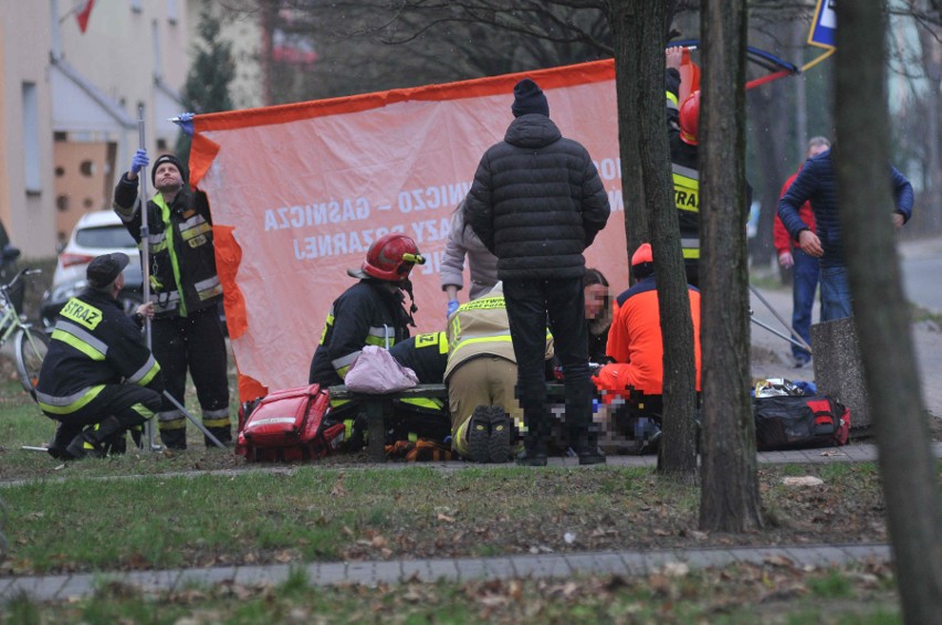 Około 60-letnia kobieta zasłabła na chodniku przy ul. Orła...