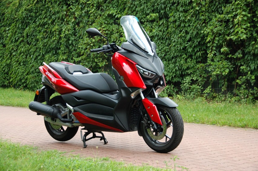 Yamaha XMAX 125...