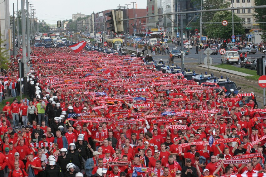 Kibice Widzewa i ŁKS tworzą najliczniejsze widownie w...