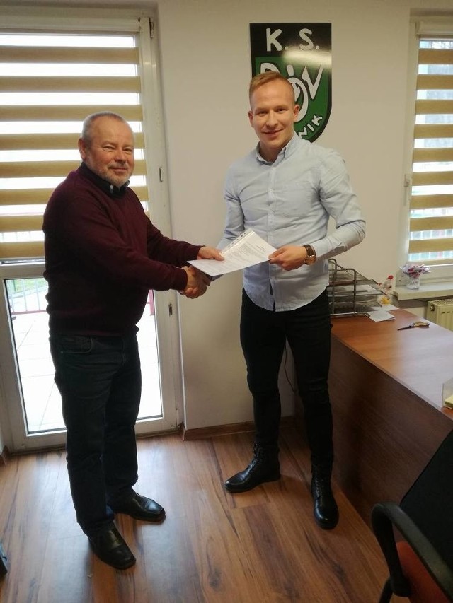 Bartłomiej Wasiluk podpisał kontrakt z ROW-em