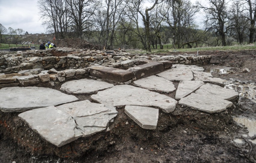 Fascynujące odkrycia archeologiczne w zaginionym Starym...