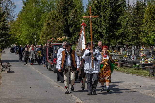 Pogrzeb odbył się na cmentarzu Batowickim w Krakowie