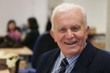 89-letni wrocławianian opracował system pomocy dla seniorów. Wkrótce wchodzi w życie