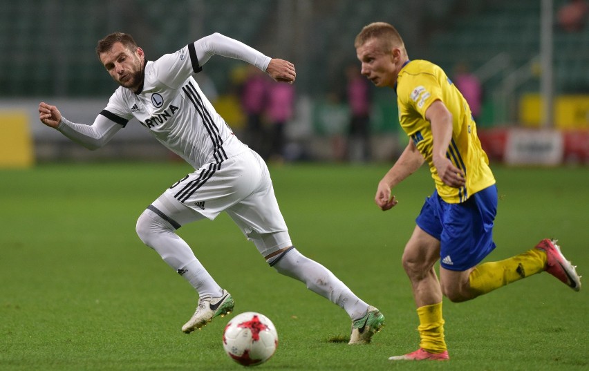 Przed finałem Pucharu Polski: Arka potrzebuje kopa, Legia...