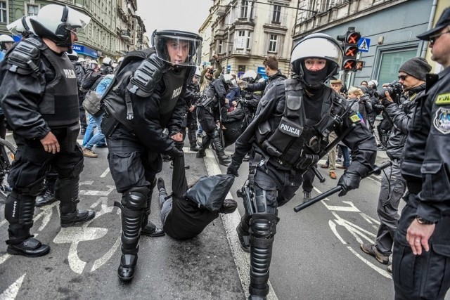 Manifestacja "nacjonalizm nie przejdzie"