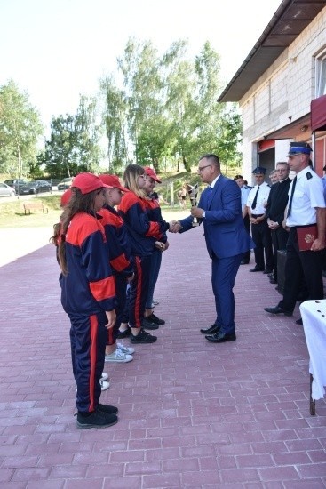 Ujazd najlepszy w zawodach strażackich w Iwaniskach 
