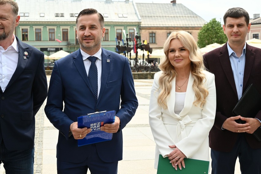 Kamil Suchański wystartuje do parlamentu z list Federacji Bezpartyjni i Samorządowcy. Zobacz film
