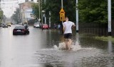 Pogoda w Łodzi. Nadchodzą gwałtowne burze z gradem i silnym wiatrem. IMGW wydał ostrzeżenie 2. stopnia 21.06.23