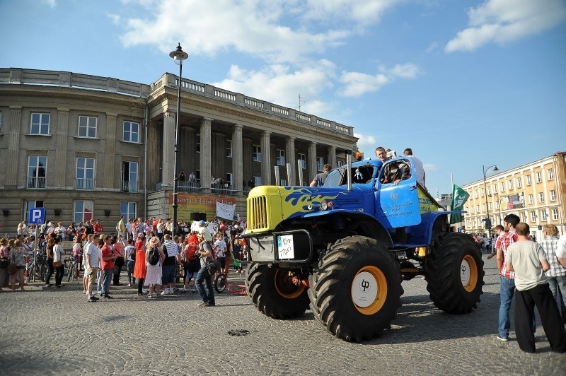 Juwenalia 2013 Białystok. Nietypowe pojazdy na paradzie [FOTO]
