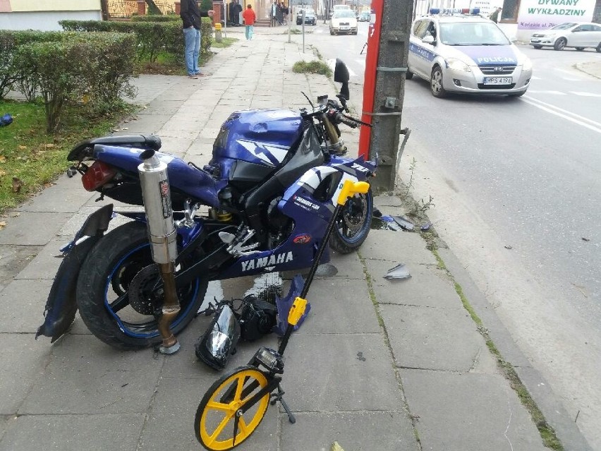 Wypadek w Końskich. Motocyklista w szpitalu