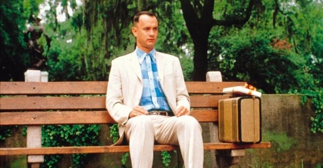 „Forrest Gump” z 1994 roku to filmowy klasyk z Tomem Hanksem w roli głównej.