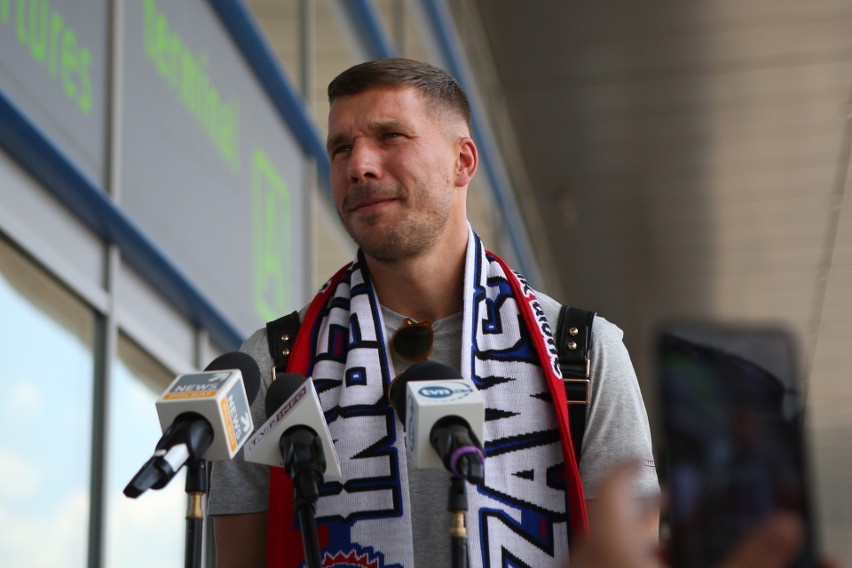 Łukasz Podolski w czwartek oficjalnie zostanie piłkarzem...