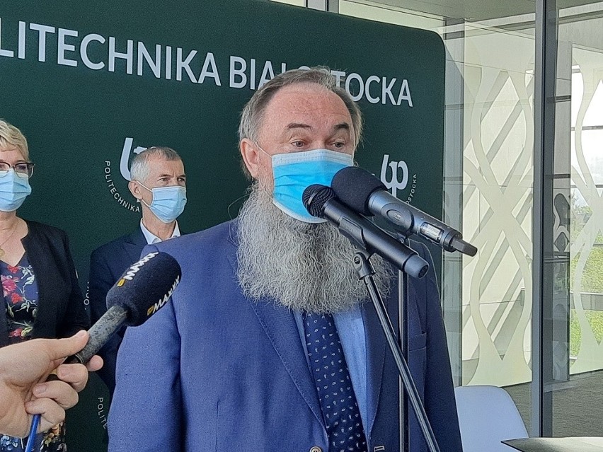 Podpisanie umowy między szpitalem w Choroszczy a...