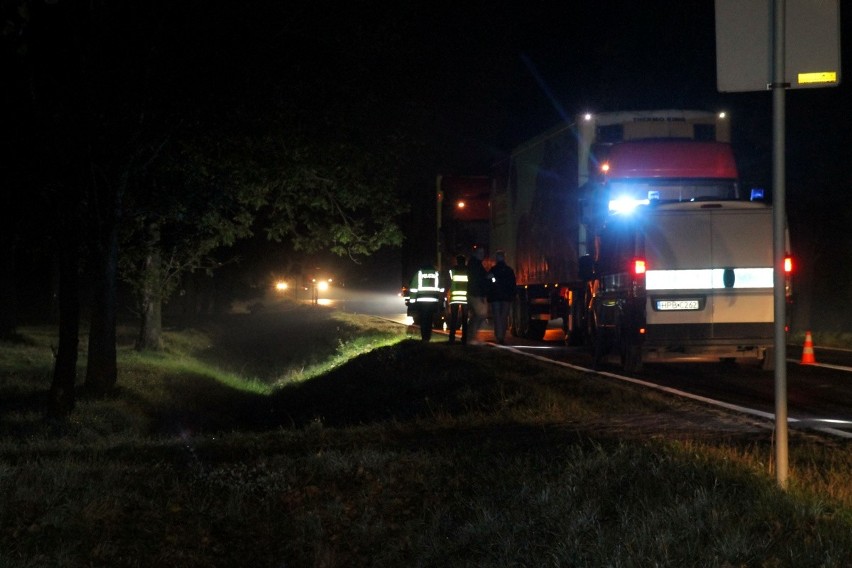 Kolejny wypadek na trasie Wroclaw-Oława. Zginął pieszy (ZDJĘCIA)