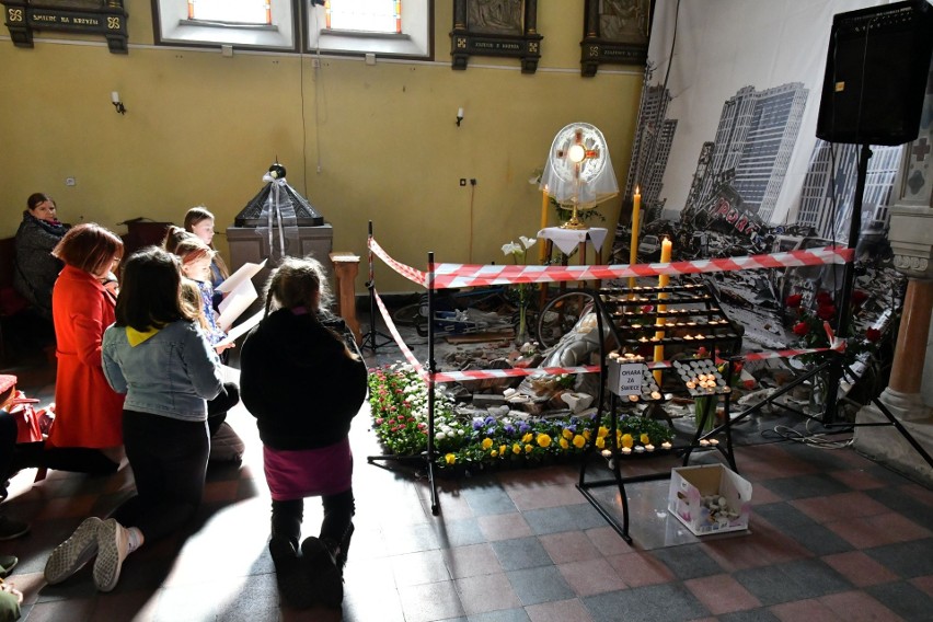 Wielkanocny Grób Pański w kościele na wrocławskim Brochowie...