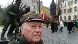 Święto Niepodległości w Krakowie. Złożyli hołd Marszałkowi Piłsudskiemu [ZDJĘCIA, WIDEO]