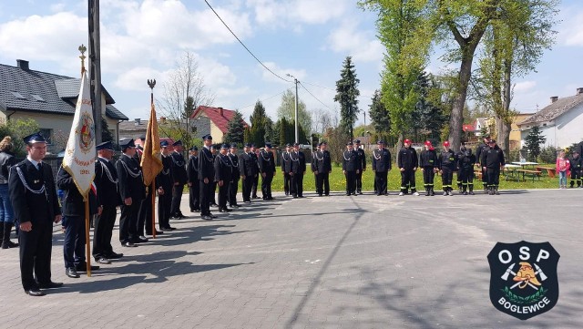 Uroczystość z okazji Dnia Strażaka w gminie Jasieniec. Na kolejnych slajdach relacja z wydarzenia.