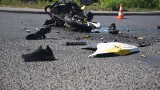 Wypadek w Starorypinie Rządowym niedaleko Rypina. Zderzenie bmw z motocyklem. Zobacz zdjęcia i wideo