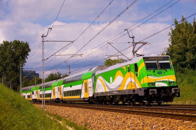 Kraków będzie mieć nowe, tanie połączenia z WarszawąPiętrowe pociągi Kolei Mazowieckich będą kursować do Krakowa w weekendy