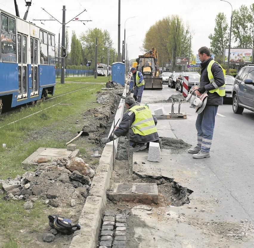 Kraków. Rozkopią kolejne ulice, a już mamy poważne utrudnienia