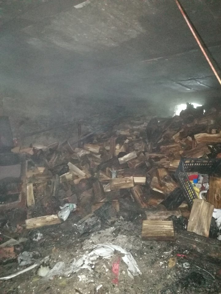 Czechowizna: Pożar piwnicy w domu jednorodzinnym. Na miejscu kilka jednostek straży pożarnej [ZDJĘCIA]