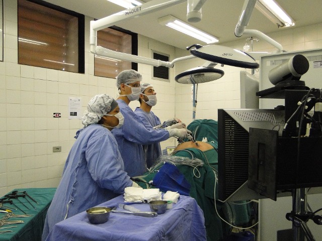 Jednym z rodzajów zabiegu endoskopowego jest laparoskopia.