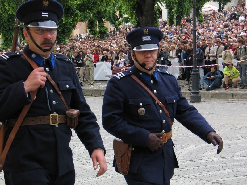 Mundur polskiego policjanta tuż przed wybuchem II wojny...